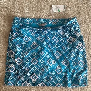 Callaway size L skirt with built in shorts!